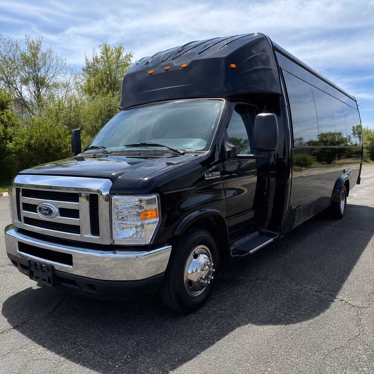 18 Passenger Party Bus