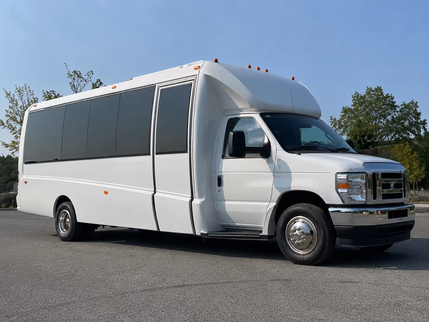 Hayward Homecoming & Prom Party Bus Rentals