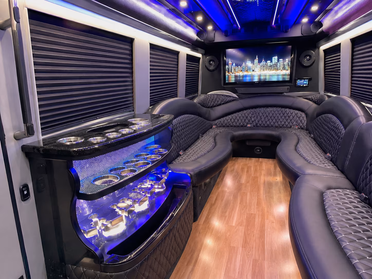Oakland Birthday, Sweet 16, & Quinceañera Transportation party bus exterior